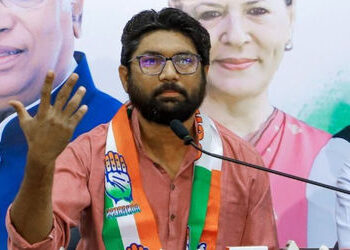 ‘આ વખતે પોલીસને મહિલાઓ સવાલ કરશે, હું નહીં…’, વાવ-થરાદમાં જિજ્ઞેશ મેવાણીનો હુંકાર | Jignesh Mevani…