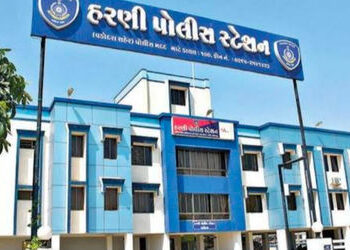 ગોરવા બાદ ન્યુવીઆઇપી રોડ પર ઢોર પકડનાર કોર્પોરેશનની ટીમ પર હુમલો | Attack on corporation team that c…