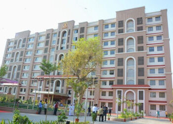 રાજુ ઠક્કર કસ્ટોડિયલ ડેથ કેસમાં PSI સહિત સાત પોલીસકર્મી નિર્દોષ, ભદ્ર સેશન કોર્ટનો ચુકાદો | 2013 Cus…