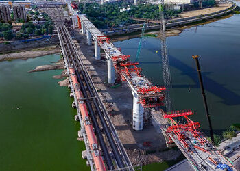 અમદાવાદમાં બુલેટ ટ્રેન દોડાવવા સાબરમતી નદી પર 12 માળની બિલ્ડિંગ જેટલો ઊંચો પુલ તૈયાર | sabarmati riv…