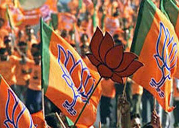 વડોદરાના વોર્ડ નં.13માં અણધાર્યું પરિણામ આવ્યું : ત્રણ ટર્મથી અજય રહેલા સુર્વે પરાજિત, ભાજપે ક્લીન સ…