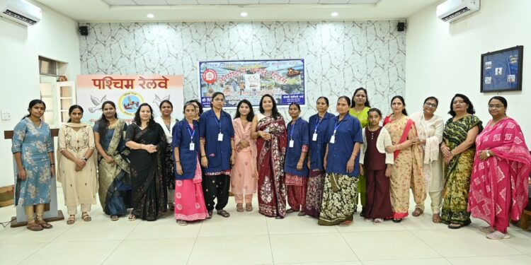 આંતરરાષ્ટ્રીય મજૂર દિવસ નિમિત્તે પશ્ચિમ રેલવે મહિલા કલ્યાણ સંગઠન, ભાવનગર મંડળ દ્વારા રેલવે કર્મચારીઓ…