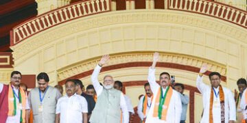 કોણ બનશે બંગાળના નવા CM? શુભેન્દુ અધિકારીને આવી શકે છે દિલ્હીનું તેડું, 4 દિગ્ગજોના નામ રેસમાં | Wes…