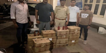 જામનગરમાં પાર્ક કરાયેલી વેગેનાર કારમાંથી ઇંગ્લિશ દારૂનો જથ્થો ઝડપાયો : રૂ.4,93,500 નો મુદ્દામાલ કબ્જ…