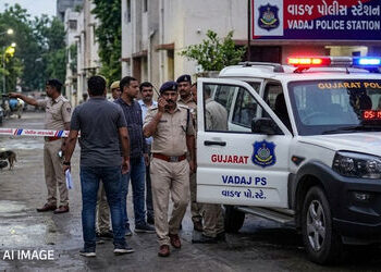 અમદાવાદની વાડજ પોલીસને હાથતાળી આપી POCSOનો આરોપી ફરાર, પોલીસ તંત્રમાં દોડધામ | Ahmedabad: POCSO Accu…