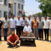 અમદાવાદ: ટ્રકમાં લોટના કટ્ટાની આડમાં દારૂની ખેપ, એક કરોડના મુદ્દામાલ સાથે શખસની ધરપકડ | Sarkhej Poli…