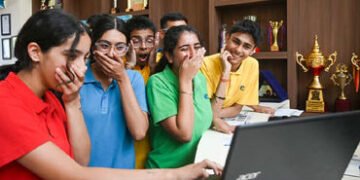CBSE ધોરણ 12નું પરિણામ જાહેર: 85.20% વિદ્યાર્થીઓ પાસ, છોકરીઓએ ફરી મેદાન માર્યું | CBSE 12th Result 2…