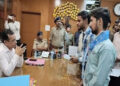 NEET પેપર લીક મુદ્દે NSUIનો વડોદરા કલેક્ટર કચેરીએ ઉગ્ર વિરોધ, આવેદનપત્ર પાઠવ્યું | NSUI’s strongly p…