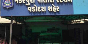 હેર સલૂનના કારીગરનો AI મારફતે વીડિયો બનાવી 20 હજારની માગણી | making video of Hair salon worker throu…