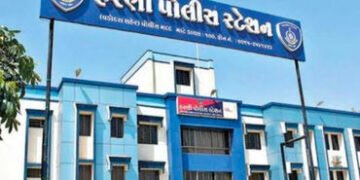 દેણા ચોકડીના બ્રિજ પાસે બકરાં ભરેલી ટ્રક રોકવાના મુદ્દે તકરાર થતાં જુદા જુદા બે ગુના નોંધાયા | Two s…