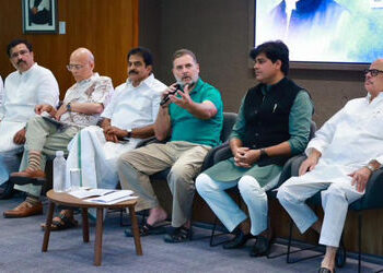 ‘આગામી એક વર્ષમાં મોદી સરકાર પડી જશે…’, કોંગ્રેસની બેઠકમાં રાહુલ ગાંધીનો મોટો દાવો | Modi Governme…