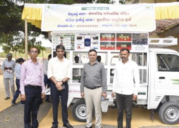 વડોદના ખેડૂત સંજયસિંહ ગોહિલની પ્રેરણાદાયી ગાથા પ્રાકૃતિક ખેતીના ઉત્પાદનોનું એડવાન્સ બુકિંગ થાય છે