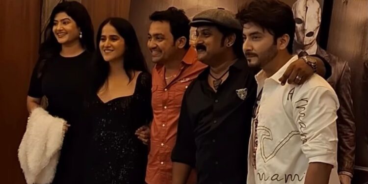 PSYCHOLOGICAL THRILLER ‘NAVYA CHAKRA: PSYCON WORLD’ HOSTS STAR-STUDDED PRESS SCREENING IN MUMBAI AHE…