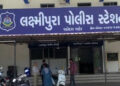 જાંબાઝ મહિલાએ લોહીલુહાણ હાલતમાં હુમલાખોરનો સામનો કરી દબોચી લીધો, લોકો મદદે આવ્યા | Brave woman confr…