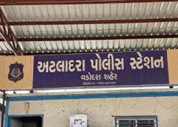 ઉછીના આપેલા રૂપિયાની ઉઘરાણી કરતા યુવક પર ચાકુથી હુમલો