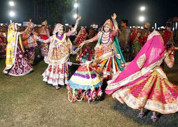 અમદાવાદ: મેગા નવરાત્રી ઇવેન્ટમાં સ્પોન્સરશિપના બહાને રૂ. 4.75 કરોડની છેતરપિંડી, સરખેજ પોલીસમાં ફરિયા…