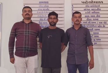 અમદાવાદ: ધોળકામાં મિત્રએ જ મિત્રનું ગળું કાપ્યું, પોલીસે ગણતરીના કલાકોમાં ભેદ ઉકેલ્યો | Ahmedabad Po…