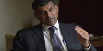 ‘કંઈક તો ગરબડ છે…’, GDP ગ્રોથના આંકડાઓ પર પૂર્વ RBI ગવર્નર રઘુરામ રાજને ઊઠાવ્યા સવાલ | Raghuram Ra…