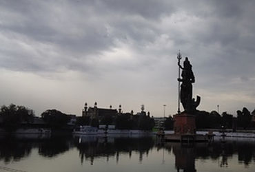 વાતાવરણમાં પલટો : ચોમાસાની ઋતુના આગમનની શક્યતા વચ્ચે સવારથી વાદળીયું વાતાવરણ | Cloudy weather since …