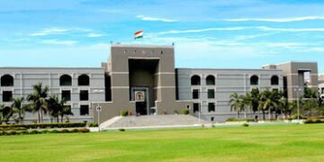 ખેડૂતોના હિતમાં ગુજરાત હાઈકોર્ટનો મહત્ત્વનો ચુકાદો, વીજલાઈન નાખવાની મંજૂરીનો હુકમ રદબાતલ | Gujarat H…