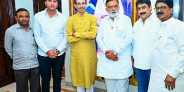 ઉદ્ધવ ઠાકરેને ઝટકો: 6 બળવાખોર સાંસદોની શિંદે જૂથમાં જોડાવાની જાહેરાત, લોકસભા સ્પીકરને સોંપ્યો પત્ર |…