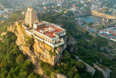 રામમંદિર બાદ કર્ણાટકના પ્રસિદ્ધ યોગ નરસિમ્હા સ્વામી મંદિરમાં દાનચોરી, મુખ્ય પૂજારી સહિત 6 સામે એક્શન…