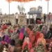 અમદાવાદ: સાણંદના ડરણ ગામે ખેડૂતોની મંજૂરી વિના પાઇપલાઇન નાખતા હોબાળો, પોલીસ કાફલો તહેનાત | Farmers a…