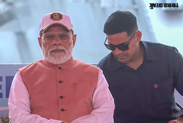 Re-NEET પરીક્ષા: વિદ્યાર્થીઓને ટ્રાફિક ન નડે તે માટે 45 મિનિટ એરપોર્ટ પર જ રોકાયા PM મોદી | pm modi …