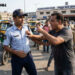 ‘મને સેલ્યુટ કેમ ન મારી? તારી વર્દી ખાઈ જઈશ…’: કાલુપુર સ્ટેશને નકલી IPSએ કોન્સ્ટેબલને ધમકાવ્યો! | …
