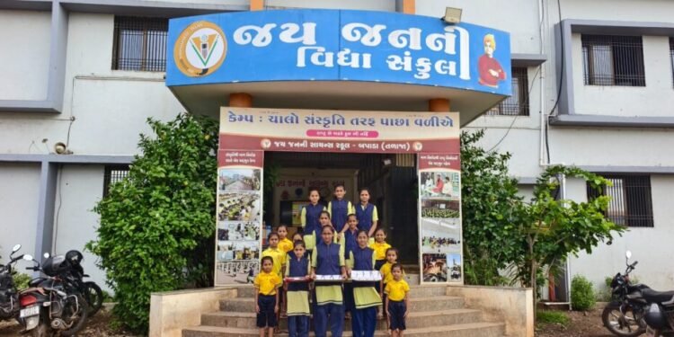 જ્યાં કોઈ ન પહોંચ્યું ત્યાં જય જનનીની બહેનો પહોંચી…