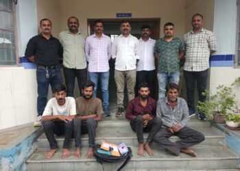 વૃદ્ધ મહિલાઓને ટાર્ગેટ કરી સોનાના દાગીના ઝૂંટવતી ટોળકી ઝડપાઈ