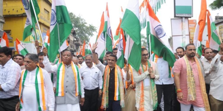 અમદાવાદ શહેરમાં દેશભક્તિના રંગે રંગાઈ ભવ્ય ‘તિરંગા યાત્રા