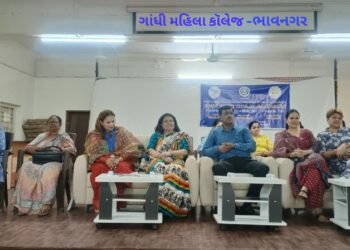 ઇનર વ્હીલ ક્લબ ભાવનગર તથા ગાંધી મહિલા કોલેજના સંયુક્ત ઉપક્રમે “સ્નેહીજન” વિષય પર માનસિક સ્વાસ્થ્ય સે…