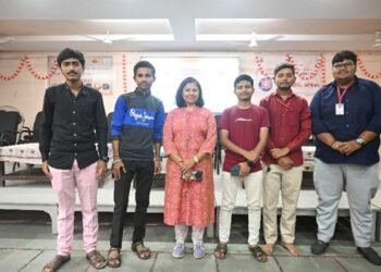 ભક્તરાજ દાદાખાચર વિનયન અને વાણિજ્ય કોલેજ, ગઢડાના દ્વિતીય અને તૃતિય વર્ષના વિદ્યાર્થીઓને માટે કે.સી.જ…