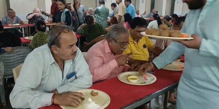 જામનગરમાં ગણેશ ચતુર્થીના દિવસે સતત 18માં વર્ષે યોજાઈ સૌરાષ્ટ્ર ઓપન મોદક સ્પર્ધા