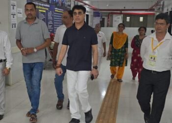 નર્મદા જિલ્લાના પ્રવાસ દરમિયાન ગરૂડેશ્વર SDH સરકારી હોસ્પિટલની આકસ્મિક મુલાકાત : આરોગ્ય મંત્રી શ્રી …
