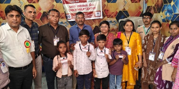 વિખુટા પડેલા/ગુમ થયેલા ૬૧ જેટલાં બાળકોનું પુનઃમિલન કરાવતું બાળ સહાયતા કેન્દ્ર