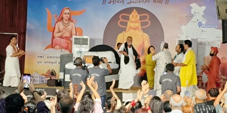 વ્રજભૂમિમાં મંગળકારી શુકન અનુભવાઈ રહ્યાંનો ભાવ વ્યક્ત કરતાં શ્રી મોરારિબાપુ