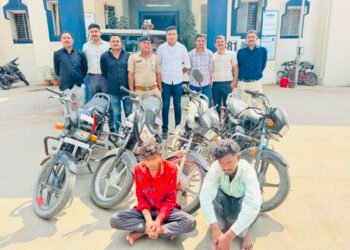 અંબાજી પોલીસ સ્ટેશન વિસ્તારમાંથી ચોરીના કુલ-૪ મોટર સાયકલ સાથે બે ઈસમોને પકડી પાડતી અંબાજી, બનાસકાંઠા…