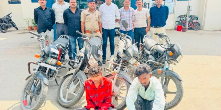 અંબાજી પોલીસ સ્ટેશન વિસ્તારમાંથી ચોરીના કુલ-૪ મોટર સાયકલ સાથે બે ઈસમોને પકડી પાડતી અંબાજી, બનાસકાંઠા…