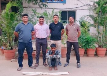 જાદર પોલીસ સ્ટેશન વિસ્તાર માથી વગર લાઇસન્સની ગેરકાયદેસર ફુલ્લીદાર એક નાળ બંદુક સાથે એક આરોપીને ઝડપી …