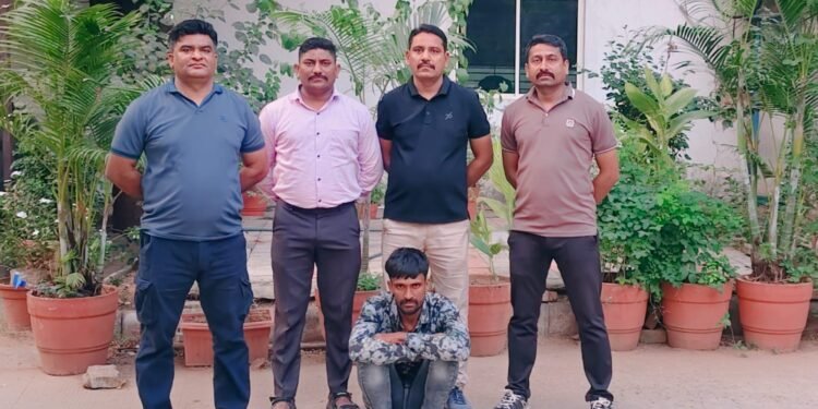જાદર પોલીસ સ્ટેશન વિસ્તાર માથી વગર લાઇસન્સની ગેરકાયદેસર ફુલ્લીદાર એક નાળ બંદુક સાથે એક આરોપીને ઝડપી …